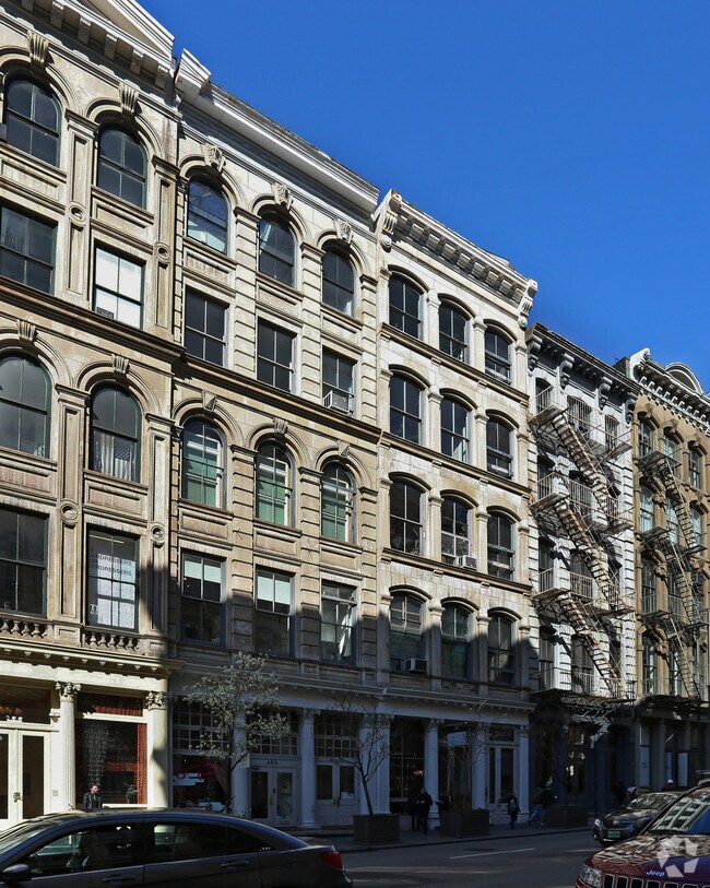 Building Photo - 464 Broome St