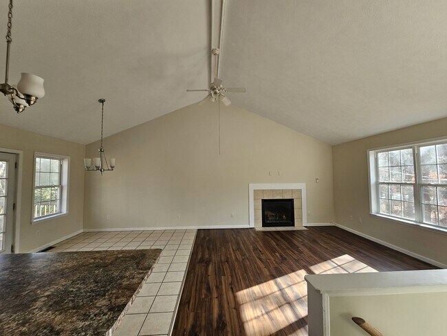 Foto del edificio - 109 Debbie Dr