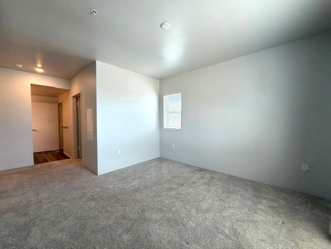 Building Photo - 91-3641 IWIKUAMOO ST. #1402