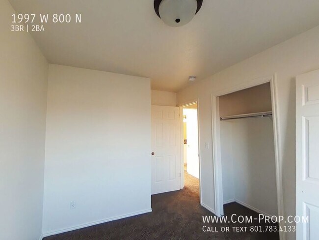 Foto del edificio - 3 Bed 1.5 Bath Townhome For Rent in PG!