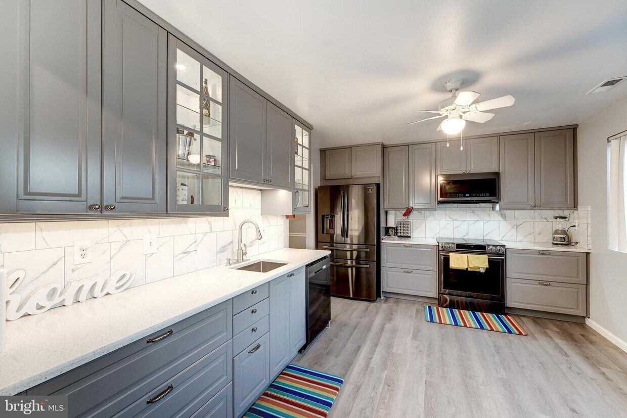 Foto principal - 6511 Buckland Ct