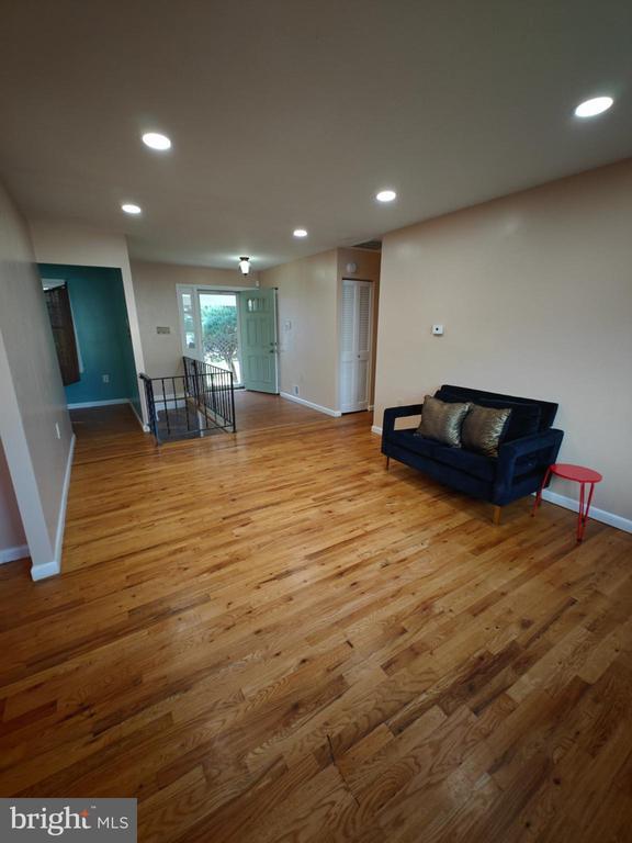 Foto del edificio - 1304 Wendover Ct