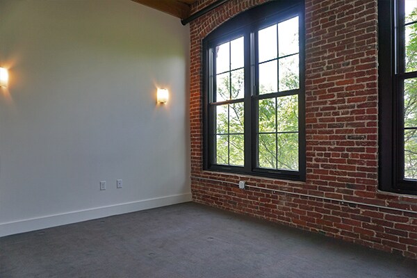 Building Photo - 60 Water St