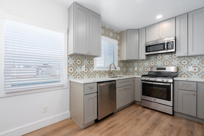 Foto del edificio - 2934 Somerset Dr