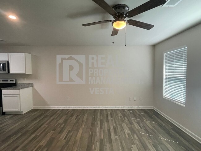 Building Photo - 254 Beaumont Heights