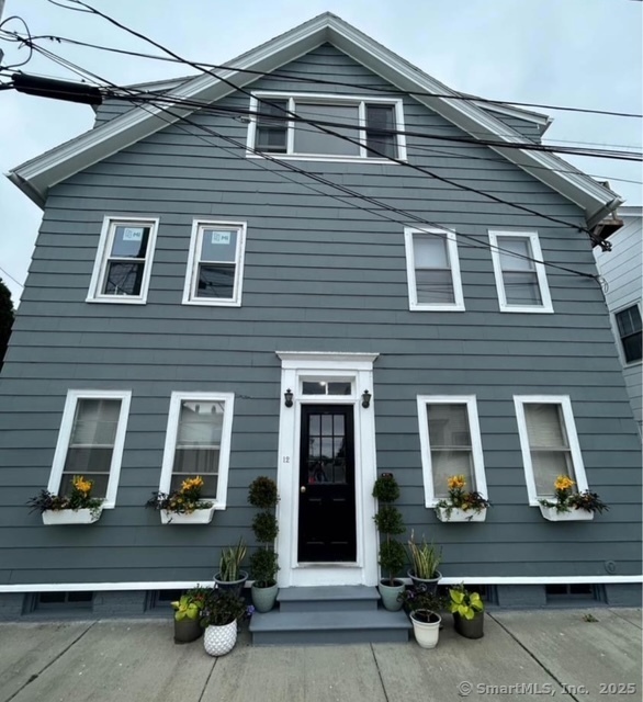 Building Photo - 12 Trumbull St