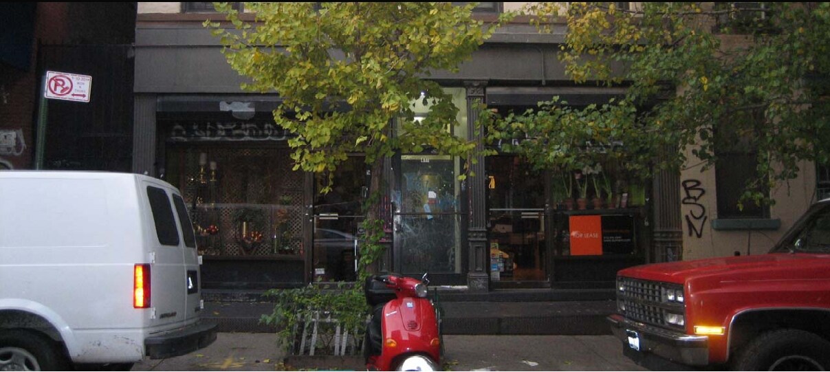 Foto del edificio - 411 E Ninth St