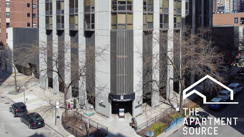 Primary Photo - 1111 N Dearborn St