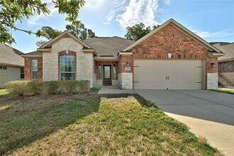Building Photo - 1121 Violet Ln