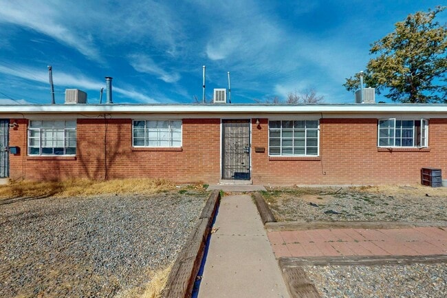 Building Photo - 1033 Louisiana Blvd SE