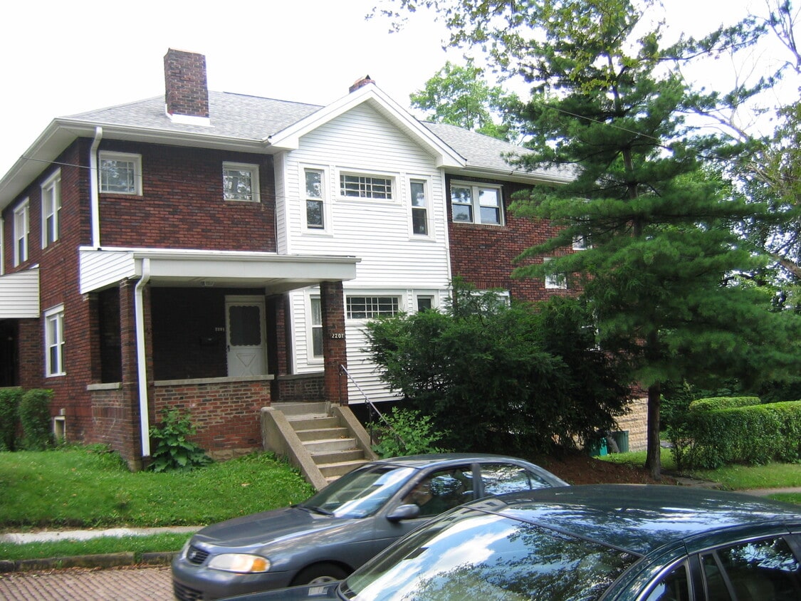 Primary Photo - 2201 Pittock St