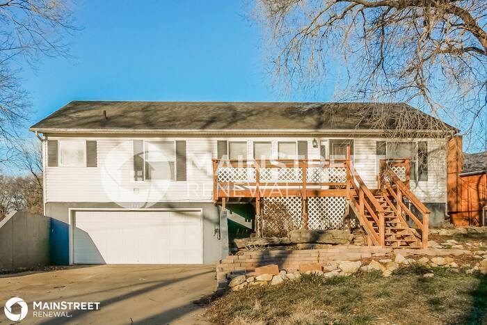 Primary Photo - 1709 Lexington Rd, Pleasant Hill, MO 64080