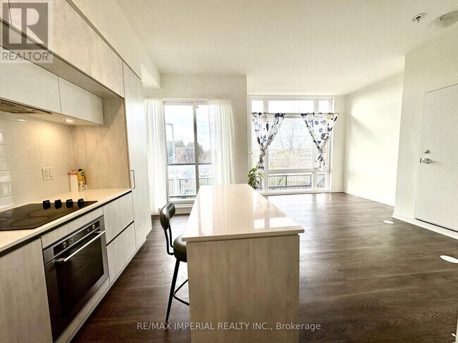 Photo du bâtiment - 10 Steckley House Ln