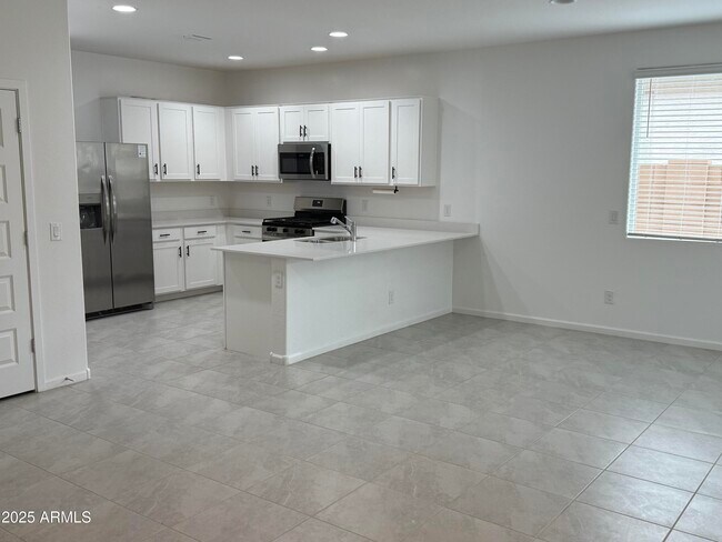 Foto del edificio - 15588 W Williams St