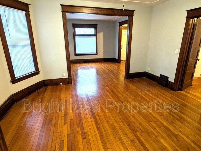 Foto del edificio - 801 4th St E