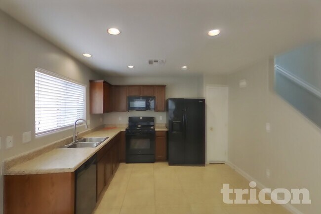 Foto del edificio - 6421 W Harwell Rd
