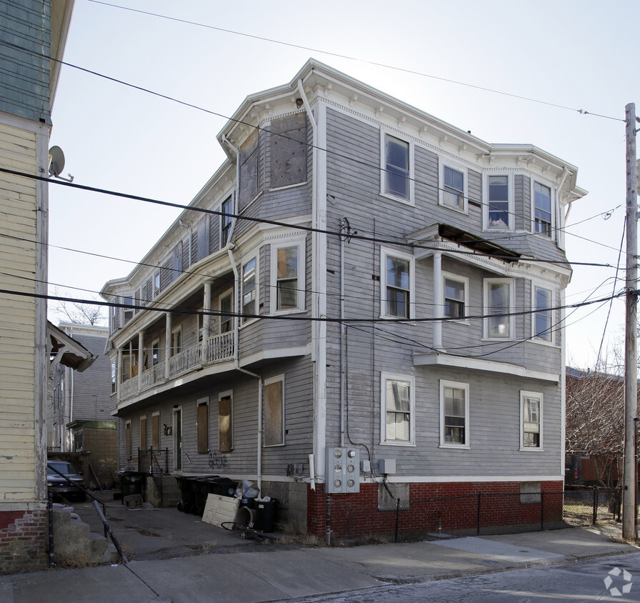 Primary Photo - 8 Gesler St