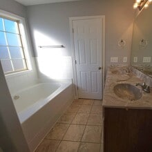 Building Photo - 961 Joey Dr