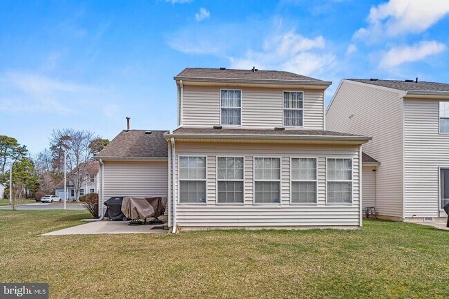 Foto del edificio - 32 Pebble Beach Ln