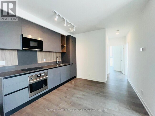 Building Photo - 39-3139 Mary St
