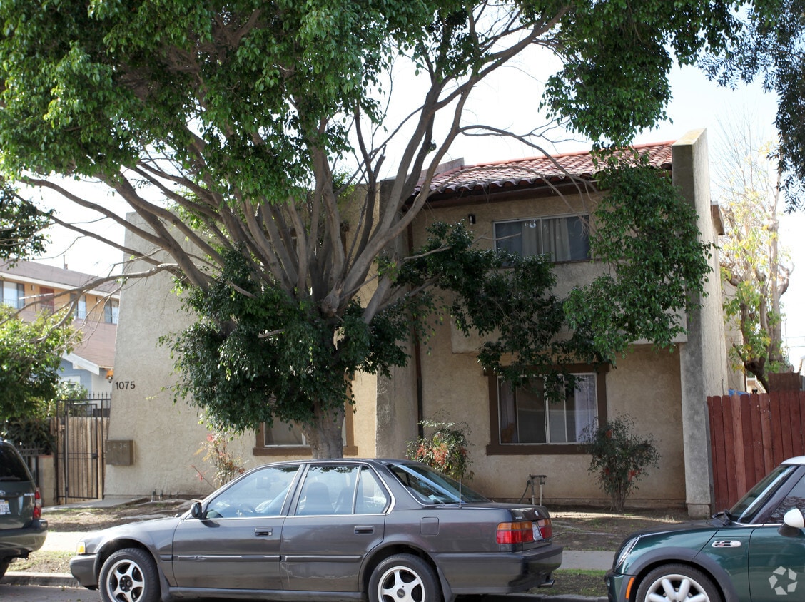 Building Photo - 1075 Molino Ave