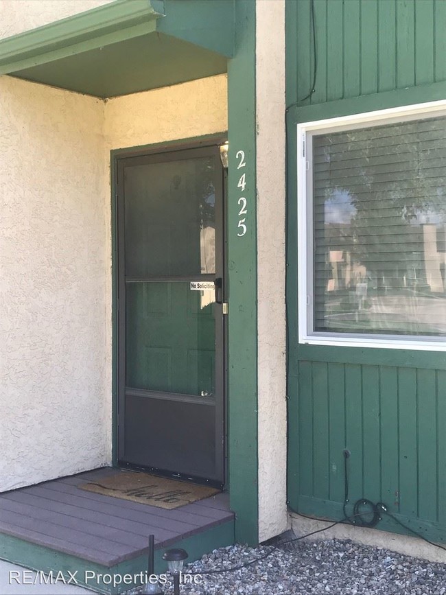 Foto del edificio - 2 br, 2 bath House - 2425 Cherokee Park Place