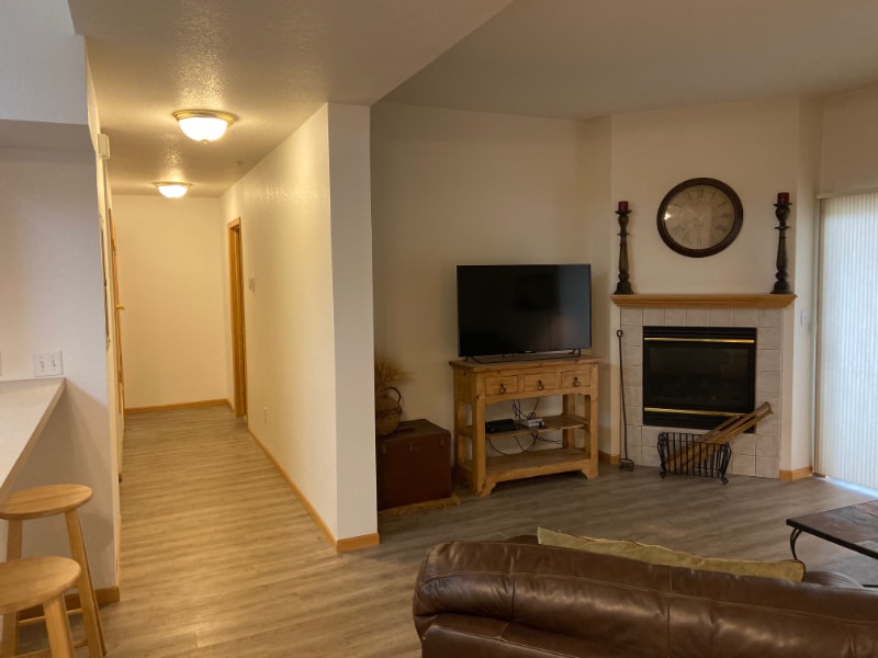 Building Photo - 3945 Landings Dr