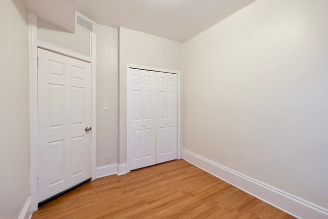 Foto del edificio - 333 Centre St