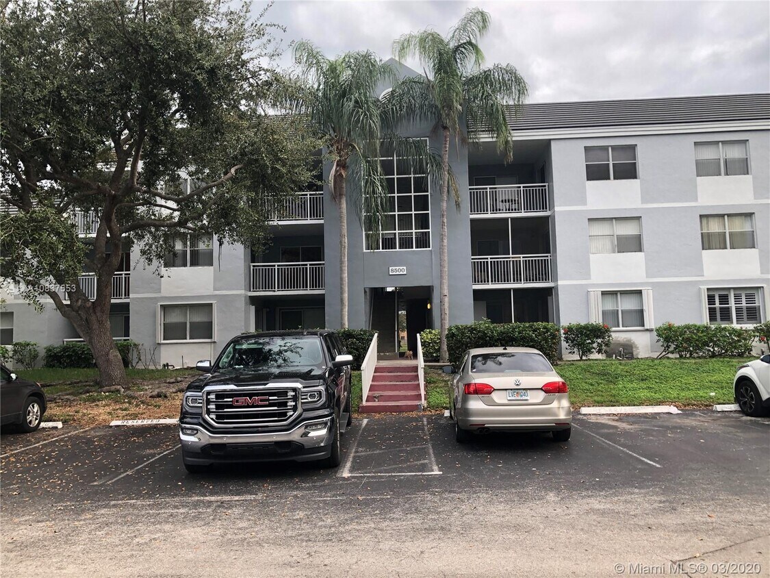 8500 SW 212th St Unit 203, Cutler Bay, FL 33189 Condo for Rent in