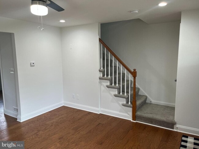 Building Photo - 965 Southridge Rd