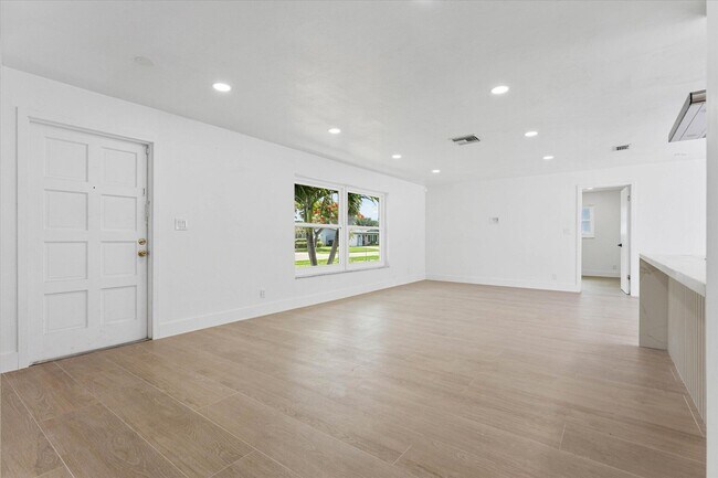 Foto del edificio - 1540 NW 10th St