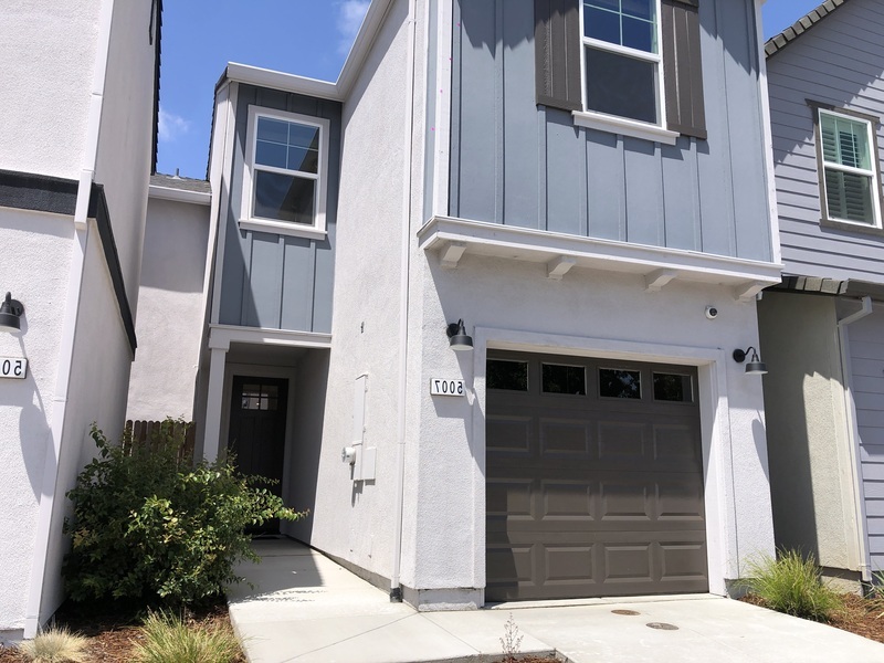 Foto principal - 5007 Wuthering Ave
