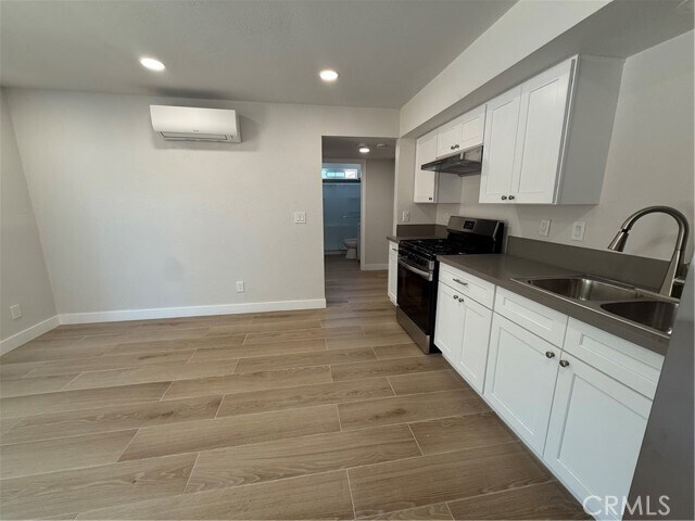 Foto del edificio - 2397 N Apple Ave