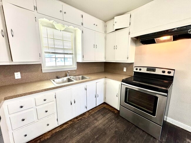 Building Photo - 3614 30th St