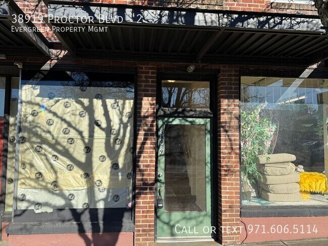 Foto del edificio - 38919 Proctor Blvd