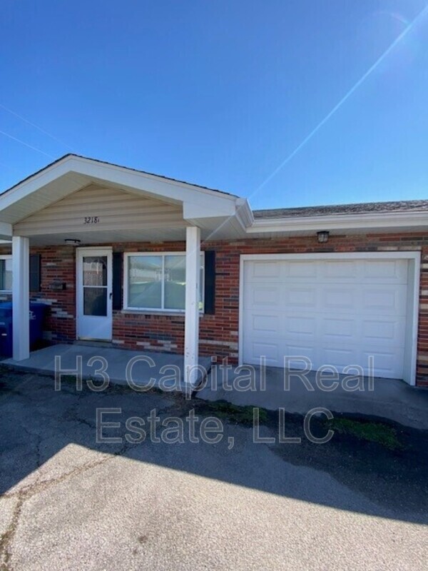Foto del edificio - 3218 Kilarney Dr