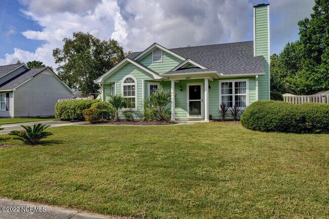 Building Photo - 604 Bay Blossom Dr