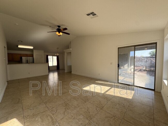 Building Photo - 6662 E Escape Ave