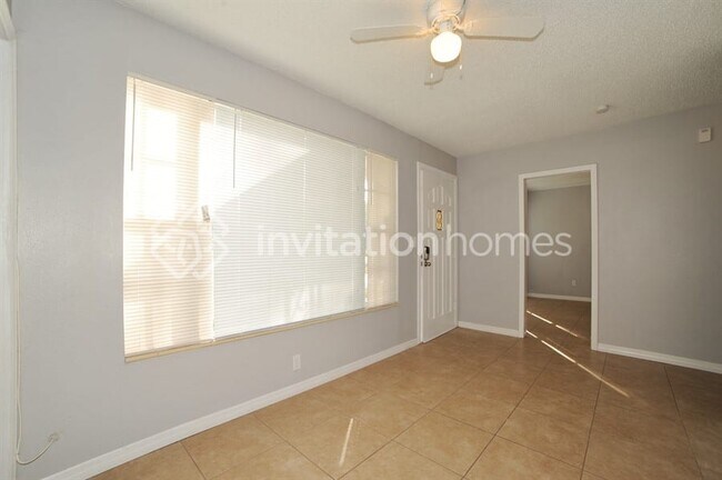 Building Photo - 3112 W Sligh Ave