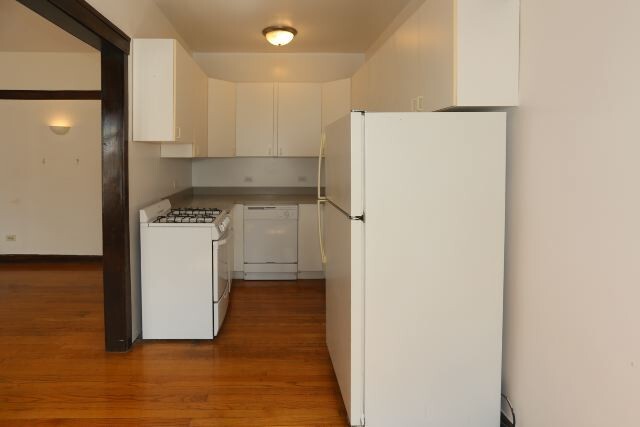 Foto del edificio - 824 W Waveland Ave