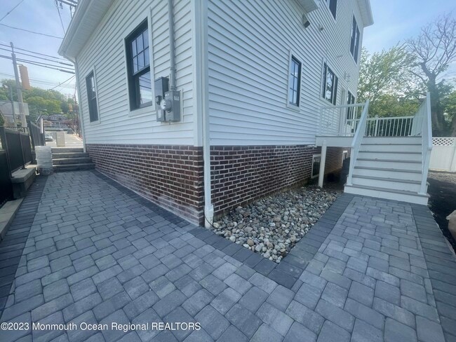 Building Photo - 150 Navesink Ave
