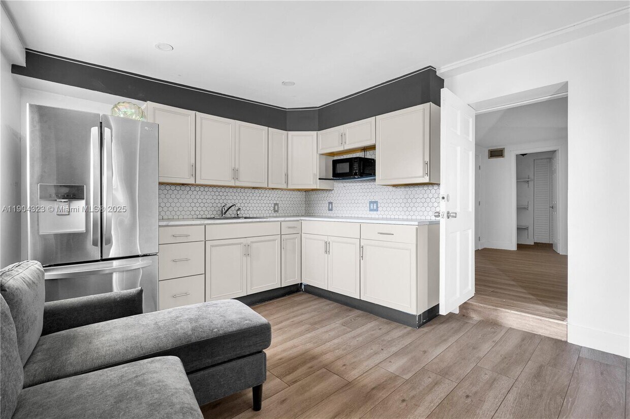 Foto principal - 14970 Leisure Dr