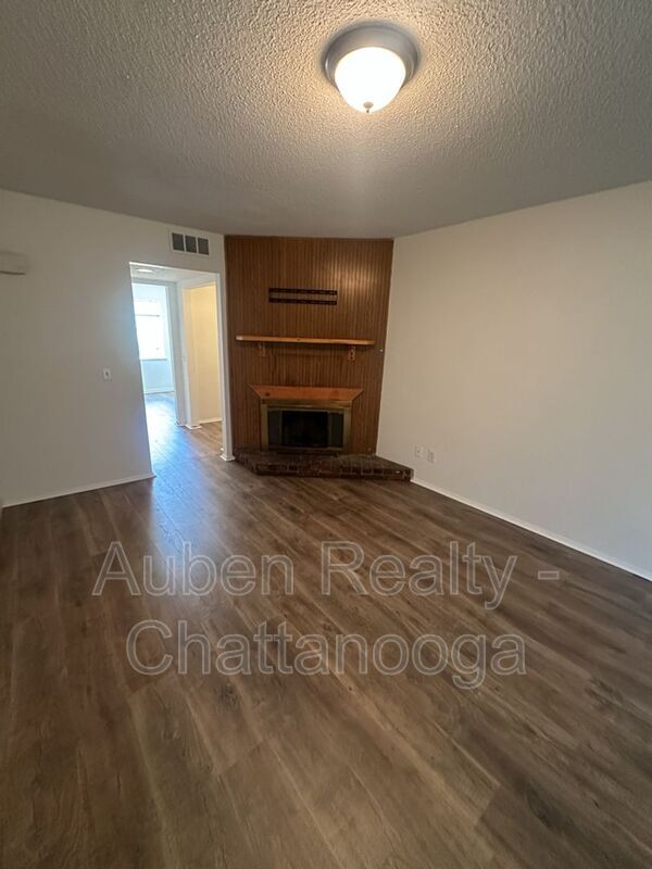 Foto del edificio - 505 Mountain Ridge Rd