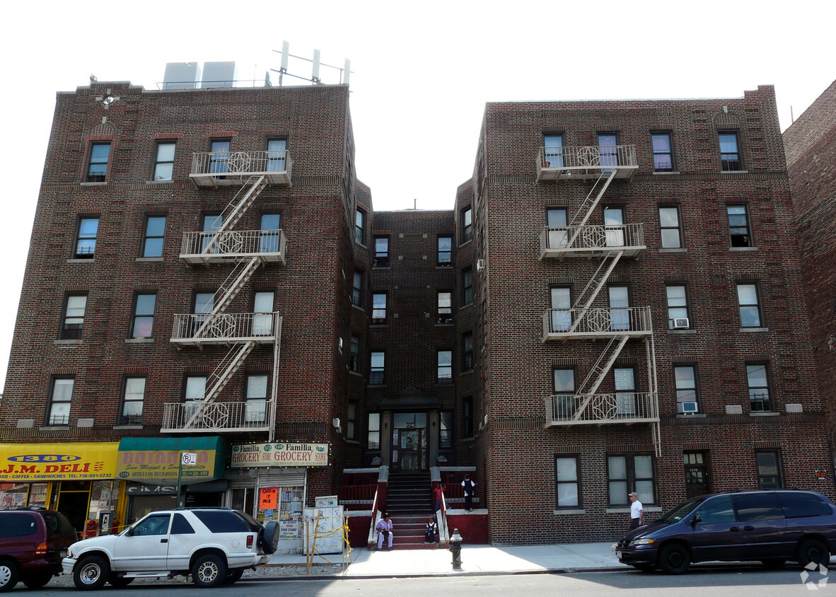 Foto del edificio - 1374 Bronx River Ave