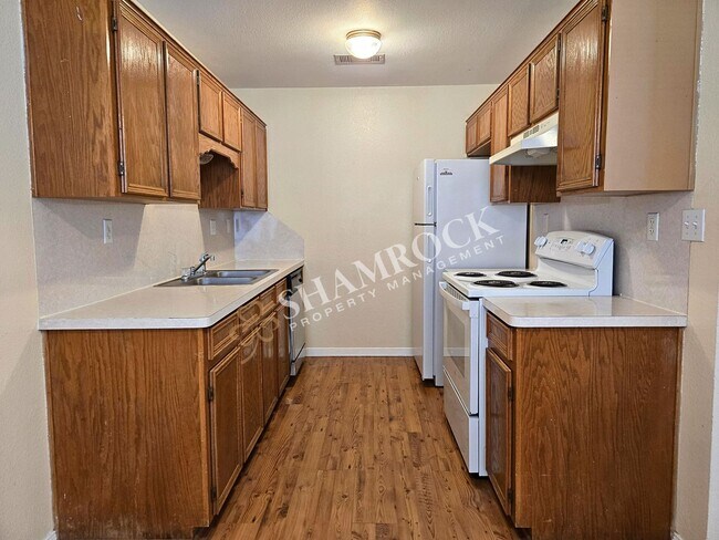 Foto del edificio - Midway ISD 4-plex