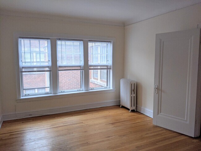 Sala de estar - 727 Hinman Ave