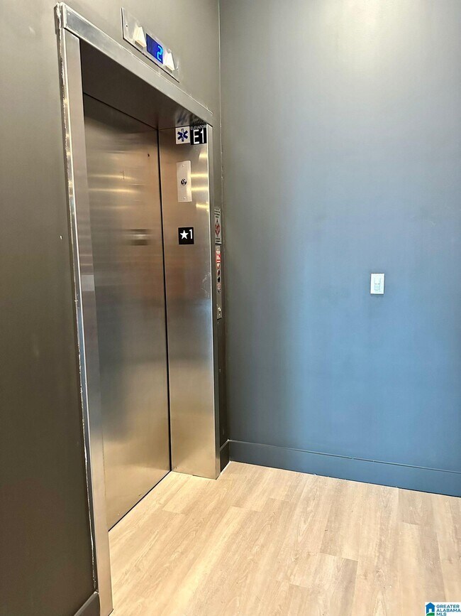 Foto del edificio - 1329 4th Ave S