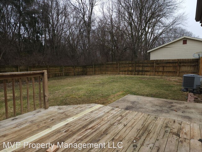 Building Photo - 3 br, 1.5 bath House - 2479 Willow View