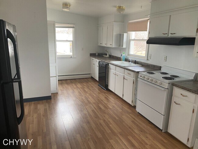 Building Photo - 2 br, 1 bath House - 242 Miller Lane