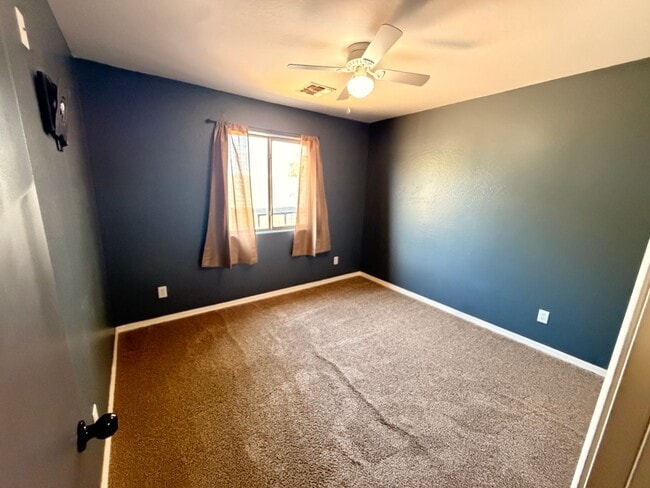 Building Photo - 25517 W Forest Grove Ave